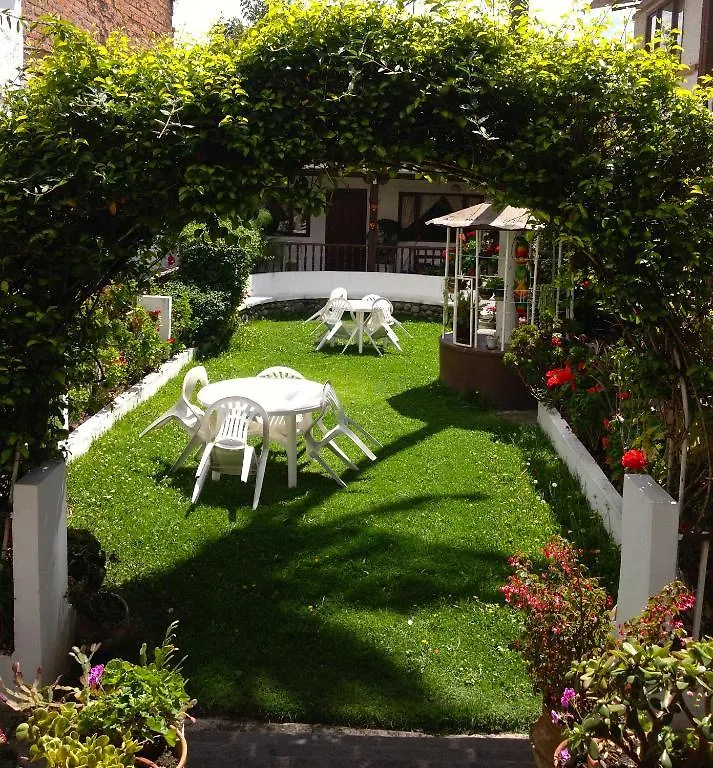 Casa Macondo Bed & Breakfast Cuenca